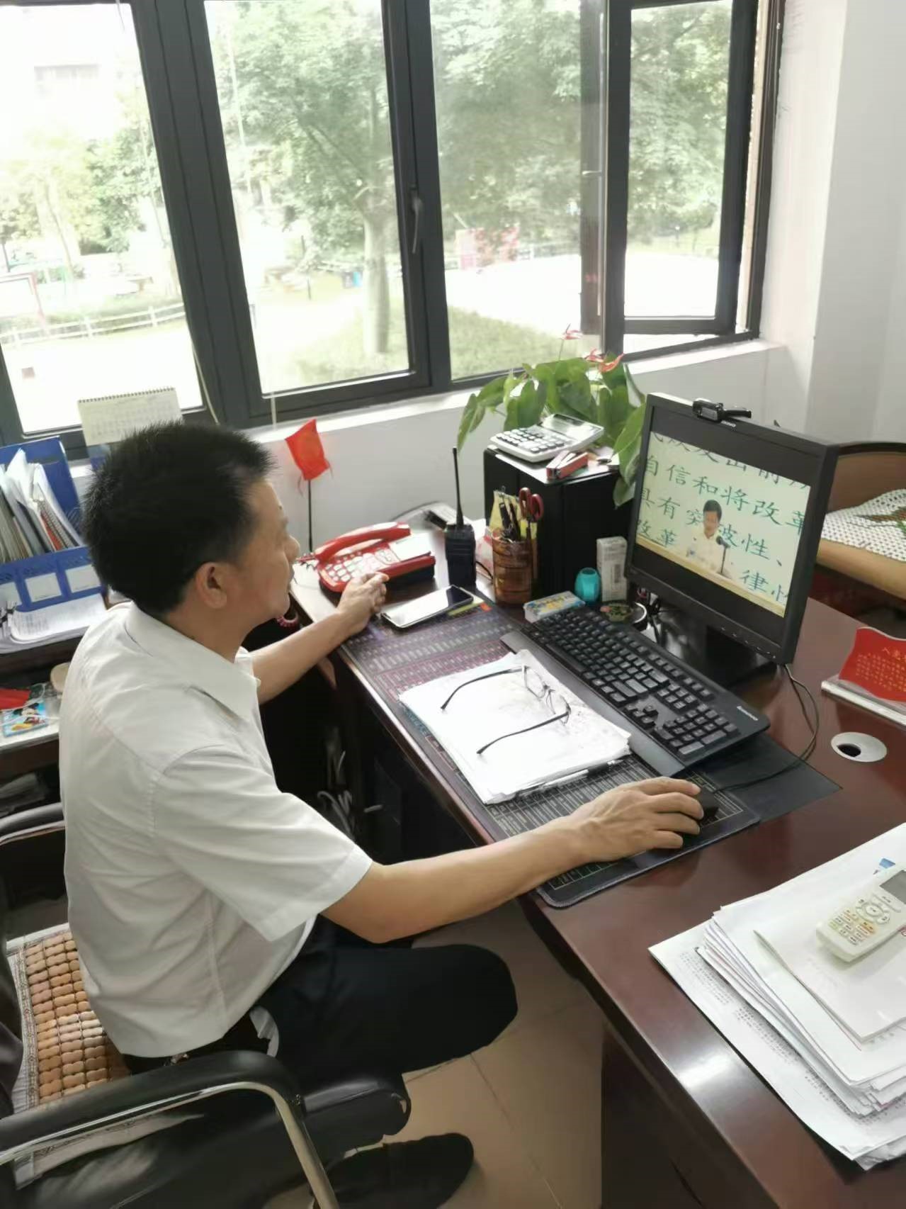 网络直播.jpg